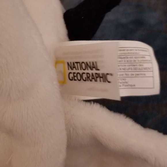 Adorable Nat Geo cockatoo, NWOT - Picture 4 of 6